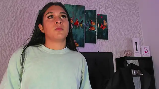 Snapshot of Selena_fox7 chatting on 19, 10, 2025 Selena fox7 online show from 19, 10, 2025