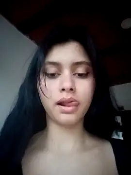 CHLOE ISABELL online show from 13, 12, 2025