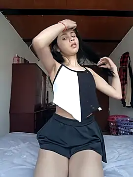 CHLOE ISABELL online show from 1, 11, 2025