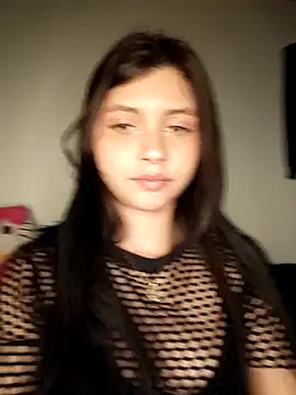 CHLOE ISABELL online show from 16, 5, 2026