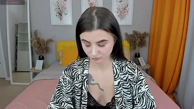 EmmaOlsen4u online show from 1, 3, 2025