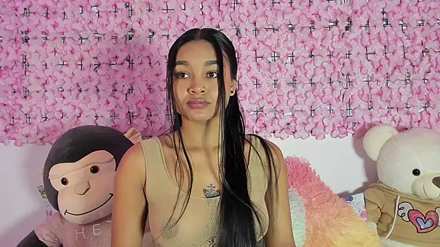 Lynda Bonnie online show from 10, 11, 2025