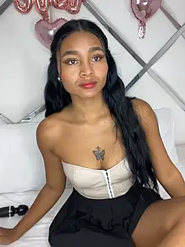 Lynda Bonnie online show from 22, 2, 2025