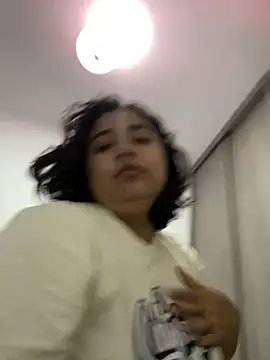 emyrose2 online show from 22, 3, 2025
