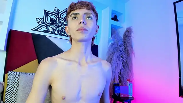 MaikyCooper online show from 24, 11, 2025