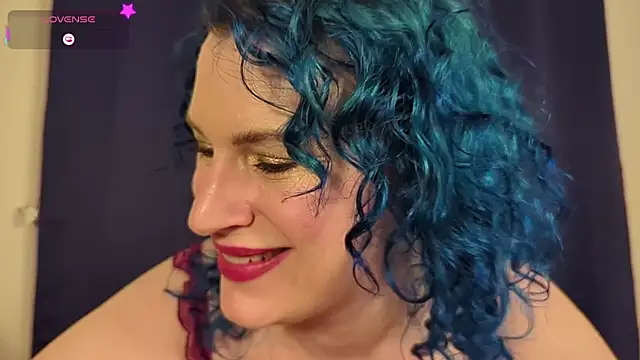 Snapshot of CupcakeCravings chatting on 9, 3, 2025 CupcakeCravings online show from 9, 3, 2025