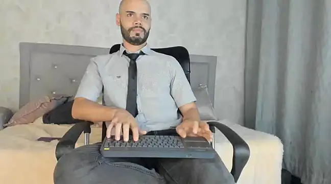 Luke Diaz7 online show from 22, 2, 2025