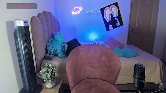 Maryybellax online show from 19, 3, 2025