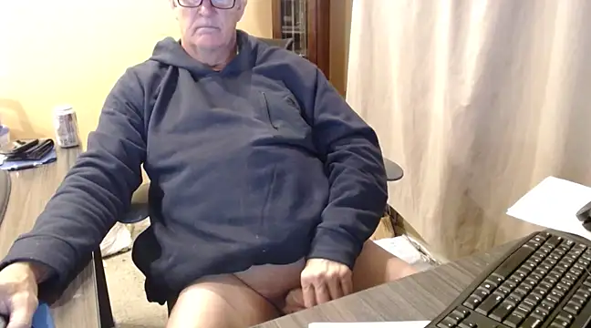 Snapshot of olderandwiser2 chatting on 25, 2, 2025 olderandwiser2 online show from 25, 2, 2025