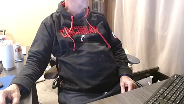 Snapshot of olderandwiser2 chatting on 14, 3, 2025 olderandwiser2 online show from 14, 3, 2025