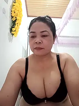 Baby-bigtits2024 online show from 8, 3, 2025