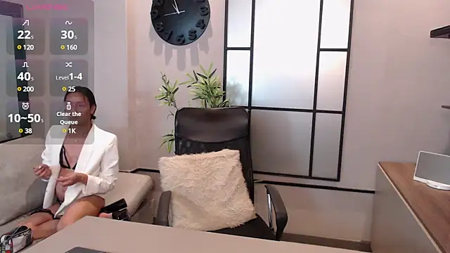 Georgina Palacios  online show from 28, 2, 2025