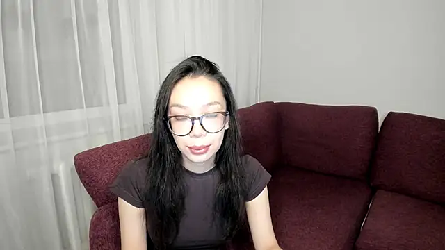 CherryMolly online show from 7, 10, 2025