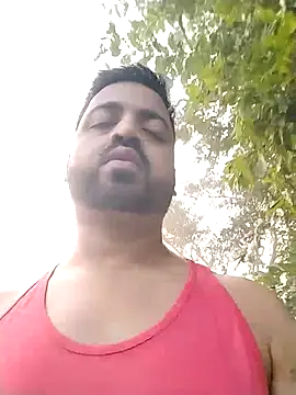 Snapshot of Vij717 chatting on 28, 10, 2025 Vij717 online show from 28, 10, 2025