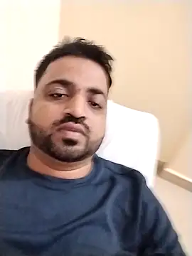 Snapshot of Vij717 chatting on 8, 10, 2025 Vij717 online show from 8, 10, 2025