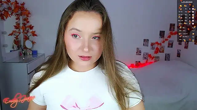 Snapshot of EmilyxxGraces chatting on 22, 9, 2025 EmilyxxGraces online show from 22, 9, 2025