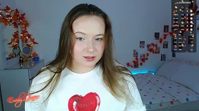 Snapshot of EmilyxxGraces chatting on 12, 10, 2025 EmilyxxGraces online show from 12, 10, 2025