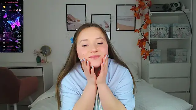 Snapshot of EmilyxxGraces chatting on 10, 2, 2025 EmilyxxGraces online show from 10, 2, 2025