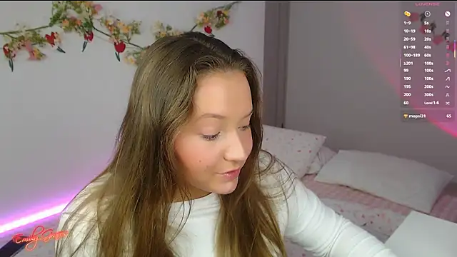 EmilyxxGraces online show from 21, 4, 2026
