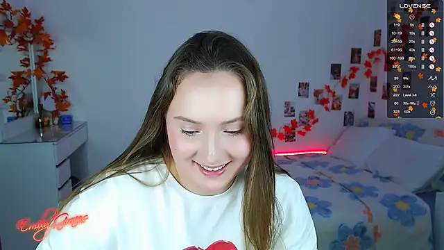 Snapshot of EmilyxxGraces chatting on 17, 10, 2025 EmilyxxGraces online show from 17, 10, 2025