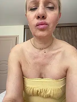 Snapshot of DeboraXporn chatting on 14, 5, 2026 DeboraXporn online show from 14, 5, 2026