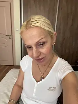 Snapshot of DeboraXporn chatting on 1, 5, 2026 DeboraXporn online show from 1, 5, 2026