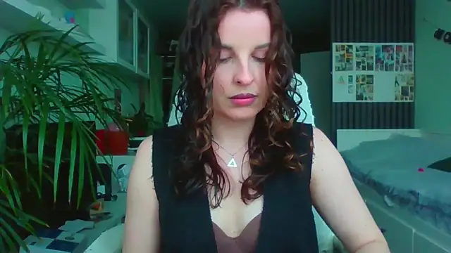 MollyBer online show from 14, 4, 2026