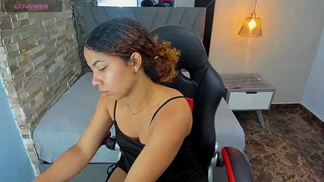 MELINAMARTINS online show from 14, 1, 2026