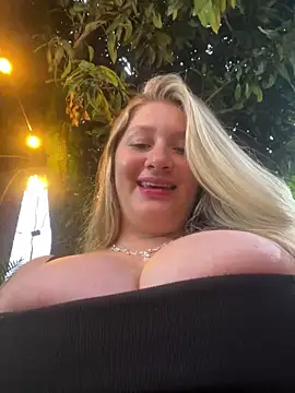 Snapshot of aurora_coldd chatting on 21, 10, 2025 aurora coldd online show from 21, 10, 2025