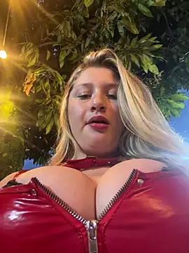 Snapshot of aurora_coldd chatting on 12, 11, 2025 aurora coldd online show from 12, 11, 2025