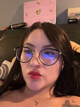 ValentinaOrtiz3 online show from 6, 6, 2026