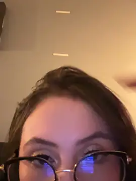 ValentinaOrtiz3 online show from 7, 7, 2026