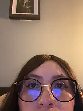 ValentinaOrtiz3 online show from 3, 7, 2026