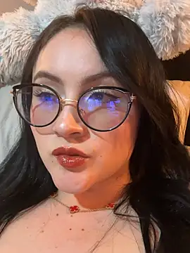 ValentinaOrtiz3 online show from 12, 2, 2026