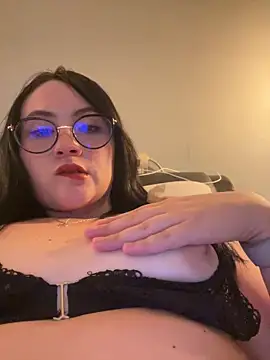 ValentinaOrtiz3 online show from 14, 2, 2026