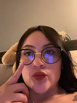 ValentinaOrtiz3 online show from 22, 4, 2026