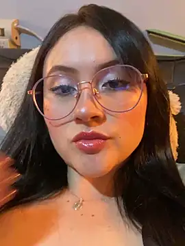 ValentinaOrtiz3 online show from 29, 9, 2025