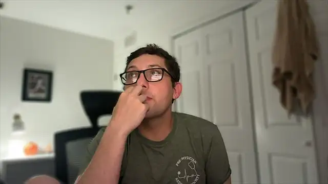 Snapshot of Milflover96 chatting on 17, 2, 2026 Milflover96 online show from 17, 2, 2026