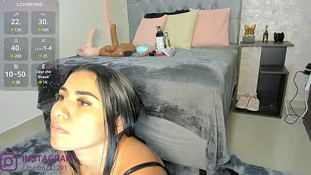 Snapshot of crystal_beennz chatting on 5, 3, 2025 crystal beennz online show from 5, 3, 2025