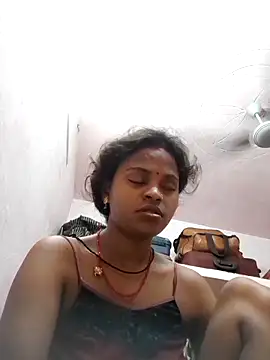 Hot couple493 online show from 27, 5, 2026