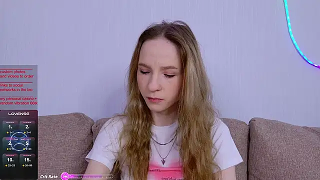 b4by Emilia online show from 25, 11, 2025