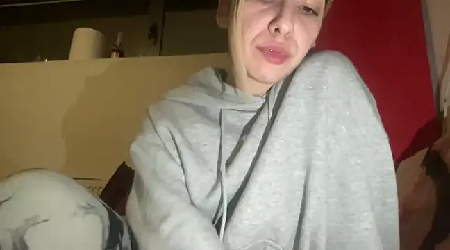 sarrah rossy online show from 16, 2, 2025