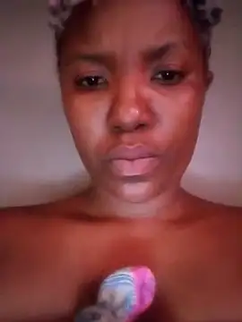 Coco Nile online show from 4, 3, 2025