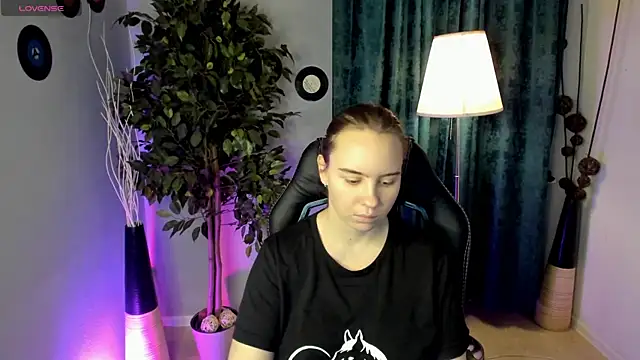 Lika 0ne online show from 14, 2, 2026