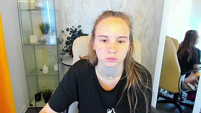 Lika 0ne online show from 11, 10, 2025