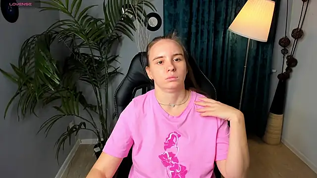 Lika 0ne online show from 13, 10, 2025