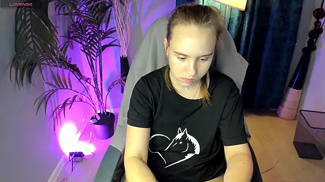 Lika 0ne online show from 9, 10, 2025