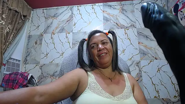 alina maturehot online show from 6, 4, 2026