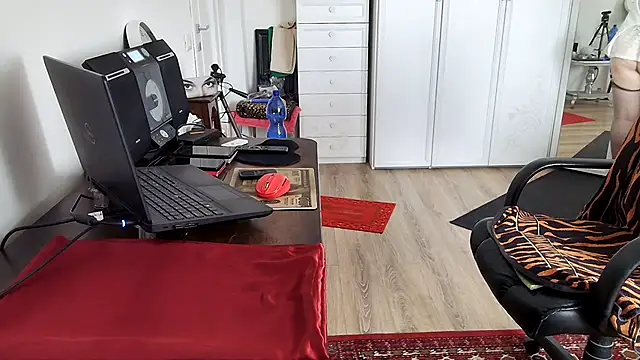 Chanel Noire online show from 17, 3, 2026