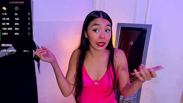 lanna brunette online show from 16, 5, 2026